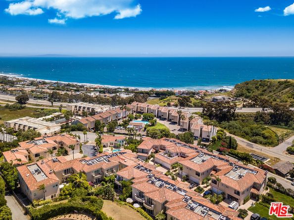 23949 De Ville Way, Malibu CA 90265
