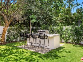 5305 Allott Avenue, Sherman Oaks CA 91401