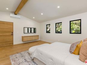 5305 Allott Avenue, Sherman Oaks CA 91401