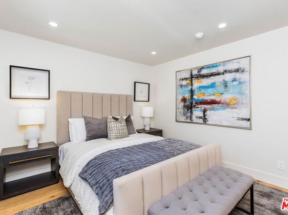 5305 Allott Avenue, Sherman Oaks CA 91401