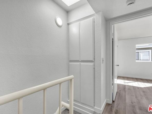 13340 Burbank Boulevard 2, Sherman Oaks CA 91401