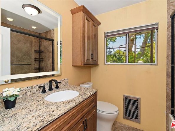 5381 1/2 Village, Los Angeles CA 90016