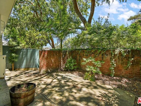 5381 1/2 Village, Los Angeles CA 90016