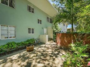 5381 1/2 Village, Los Angeles CA 90016