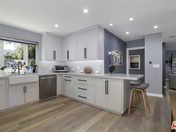 2630 Granville Avenue, Los Angeles CA 90064