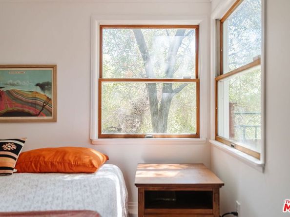 20973 Hillside Drive, Topanga CA 90290