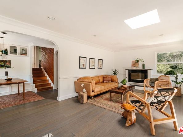 20973 Hillside Drive, Topanga CA 90290