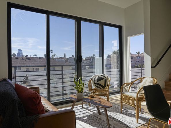 908 Everett Street, Los Angeles CA 90026