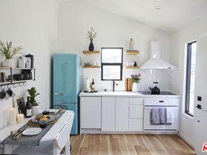 908 Everett Street, Los Angeles CA 90026