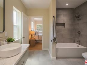 1826 W 78th Street, Los Angeles CA 90047
