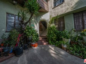 6027 Barton Avenue, Los Angeles CA 90038