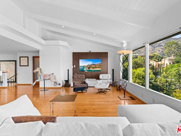 3162 Durand Drive, Los Angeles CA 90068