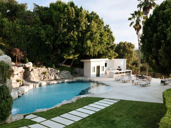 9694 Oak Pass Road, Beverly Hills CA 90210