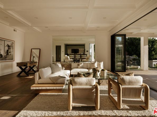 9694 Oak Pass Road, Beverly Hills CA 90210