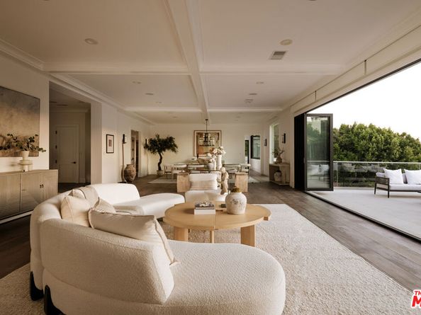 9694 Oak Pass Road, Beverly Hills CA 90210