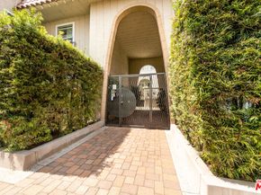 8025 Redlands Street 20, Playa Del Rey CA 90293