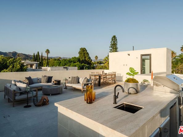 819 N Ogden Drive, Los Angeles CA 90046
