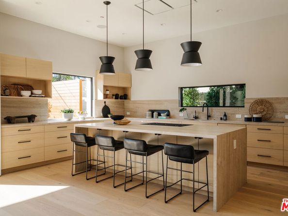 819 N Ogden Drive, Los Angeles CA 90046