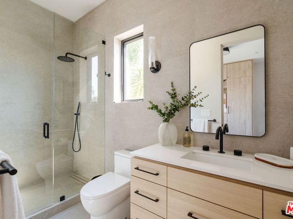 819 N Ogden Drive, Los Angeles CA 90046