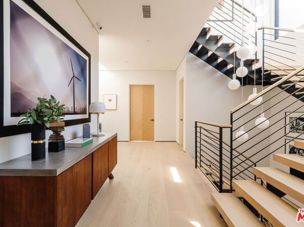 819 N Ogden Drive, Los Angeles CA 90046