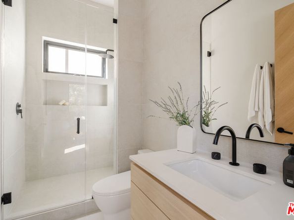 819 N Ogden Drive, Los Angeles CA 90046