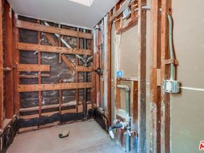 8655 Appian Way, Los Angeles CA 90046
