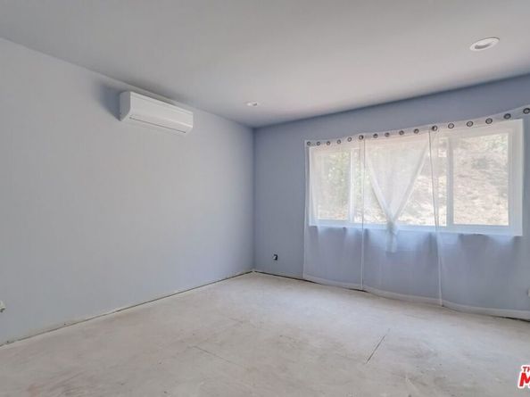 8655 Appian Way, Los Angeles CA 90046