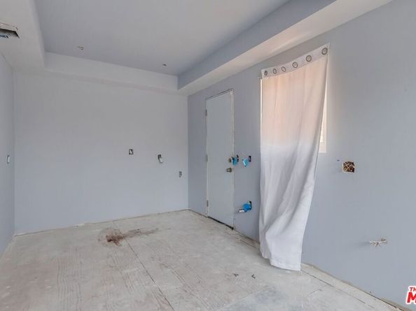 8655 Appian Way, Los Angeles CA 90046
