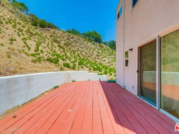 8655 Appian Way, Los Angeles CA 90046