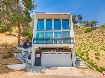 8655 Appian Way