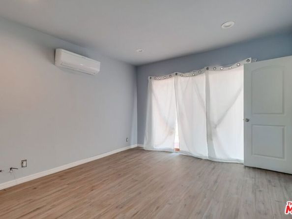 8655 Appian Way, Los Angeles CA 90046