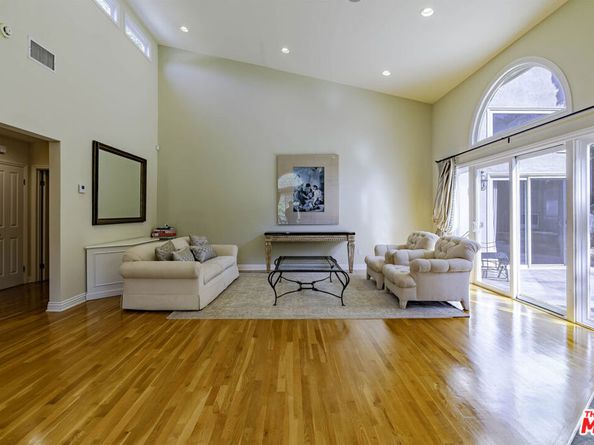 2250 Betty Lane, Beverly Hills CA 90210