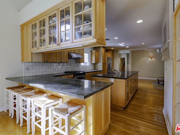 2250 Betty Lane, Beverly Hills CA 90210