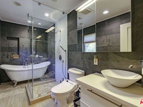 2250 Betty Lane, Beverly Hills CA 90210