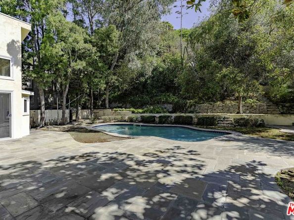 2250 Betty Lane, Beverly Hills CA 90210