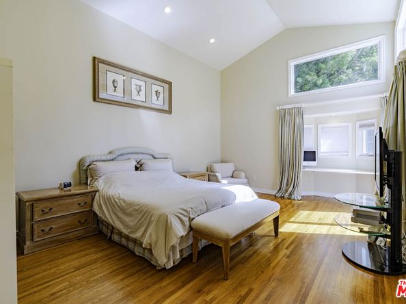 2250 Betty Lane, Beverly Hills CA 90210