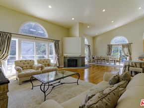 2250 Betty Lane, Beverly Hills CA 90210