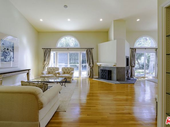 2250 Betty Lane, Beverly Hills CA 90210