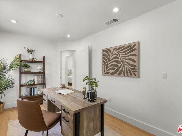 3705 S St Andrews Place, Los Angeles CA 90018