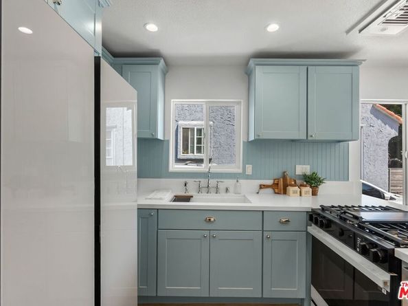 3705 S St Andrews Place, Los Angeles CA 90018