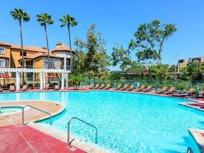 1950 Camino De La Reina 208, San Diego CA 92108