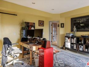 1325 Romulus Drive, Glendale CA 91205