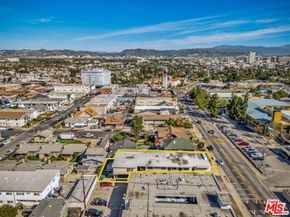 1513 Arlington Avenue, Los Angeles CA 90019