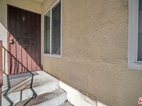 1513 Arlington Avenue, Los Angeles CA 90019