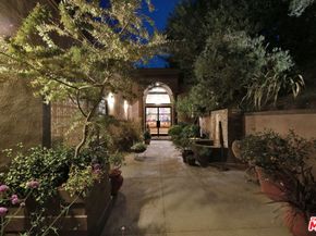 4039 Cody Road, Sherman Oaks CA 91403