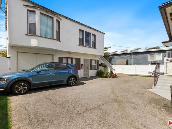 2302 32nd Street, Santa Monica CA 90405