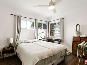 2302 32nd Street, Santa Monica CA 90405