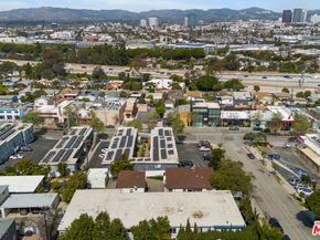 2302 32nd Street, Santa Monica CA 90405