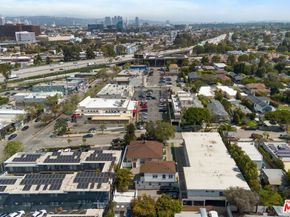 2302 32nd Street, Santa Monica CA 90405