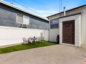 2302 32nd Street, Santa Monica CA 90405